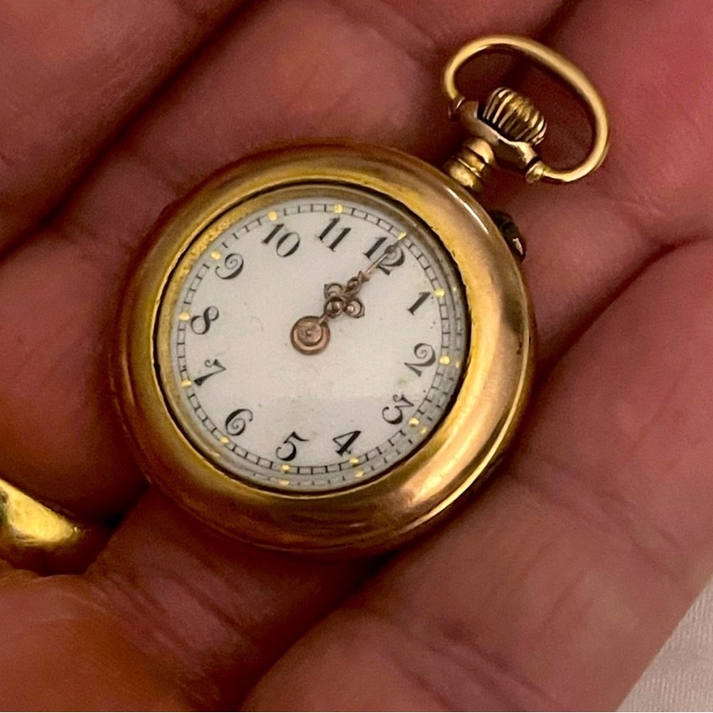 Vintage Unisex Gold Plated Swiss Pocket Watch 1930’s